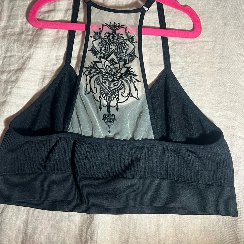 Sports Bra size XL/2X - Picture 2 of 6
